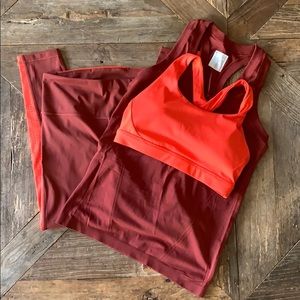 🎁 BUNDLE! Athleta Red Workout Set